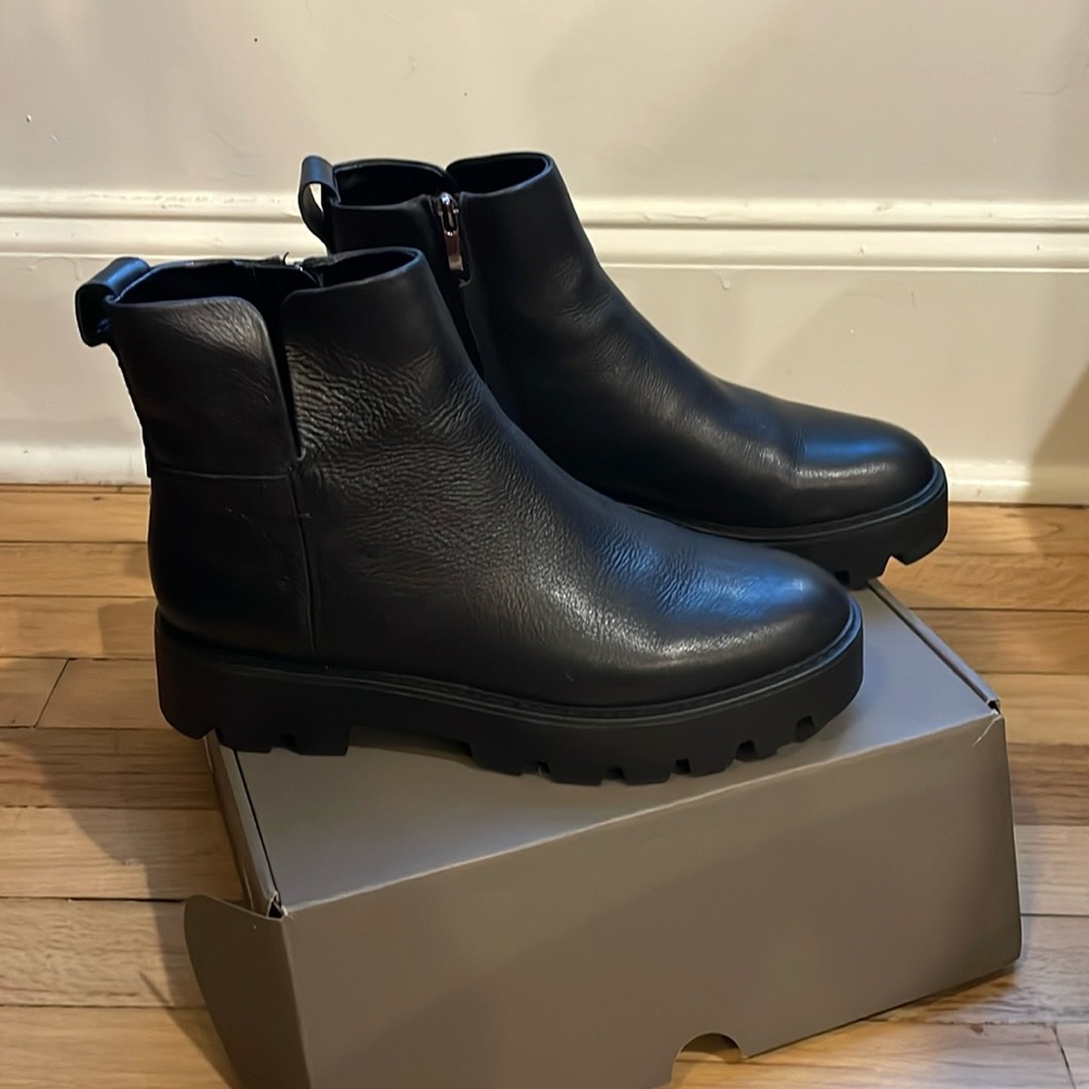 Franco Sarto black leather side zip "Billie" lug boots 9 NEW